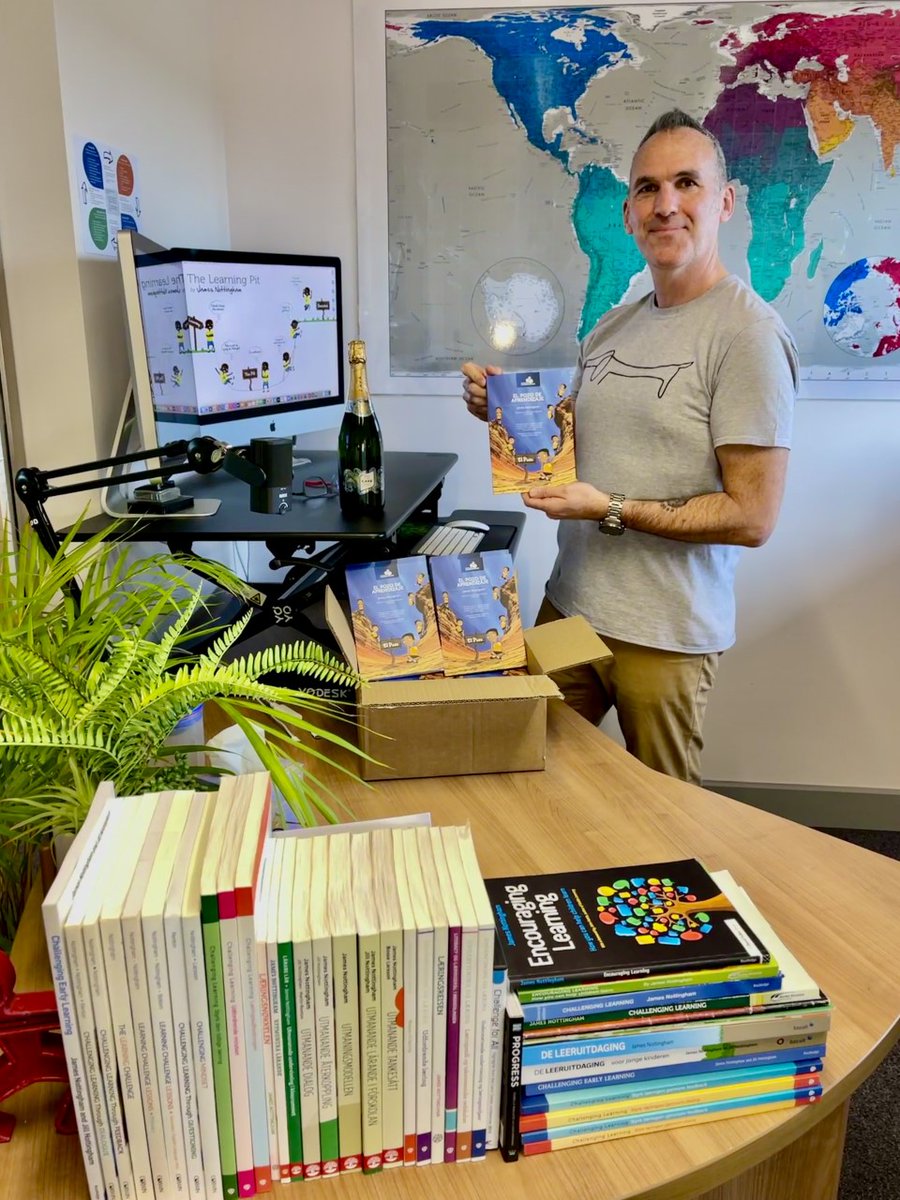 Estamos celebrando la llegada de El Pozo á Challenging Learning HQ 🥳 Nuestros 10 (diez) #libros han sido traducidos a muchos idiomas pero este es el primero en #Español 💃
#LearningPit #ElPozo