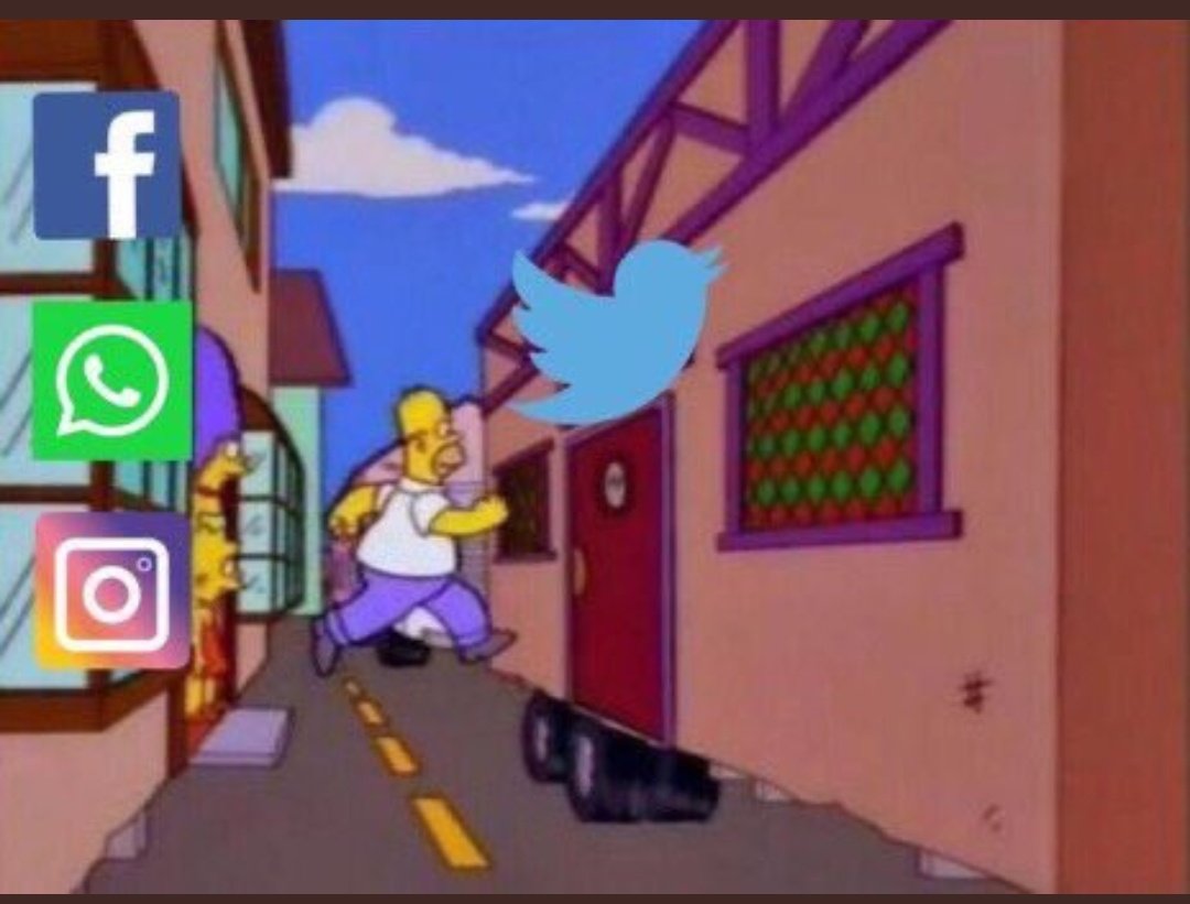 NorthFace1214's tweet photo. Everyone rushing to twitter to check, if WhatsApp &amp; Instagram down or it's their connection problem 😂
#whatsappdown
#Instagram https://t.co/XD4rrTYM2K