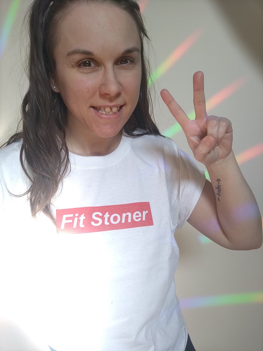 flowerchildvee's tweet photo. Had a little photoshoot yesterday ππ
Shirt is available on my merch store.
#FitStoner #StonerFam #TwitterGrid #stonermerch https://t.co/6gtI2SsnVI