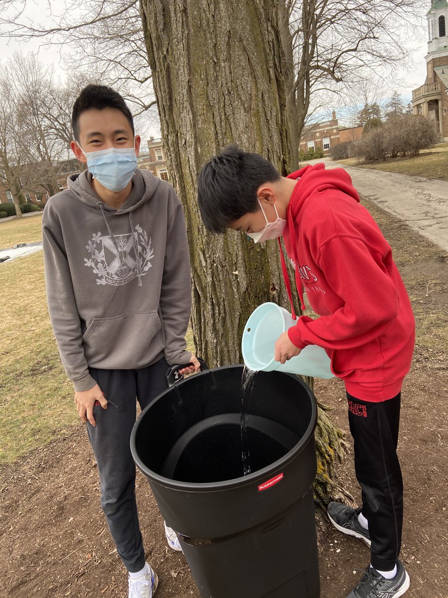 standrews1899's tweet photo. Middle School students tapped trees, collected sap, and made maple syrup! Of course, they enjoyed the "SAC Gold" with some homemade pancakes🥞#boysofSAC #OutdoorEducation
Story: https://t.co/SSK8vZ0qV3 https://t.co/nRPIK7nHxl