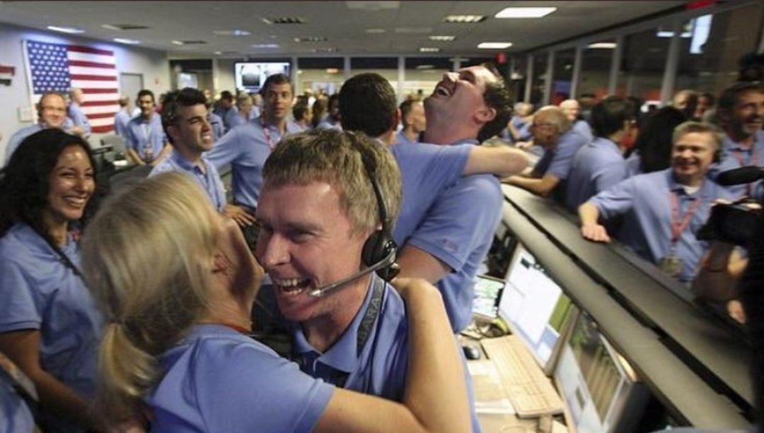 visitmrbean's tweet image. Facebook headquarter employees after fixing the issue successfully 🤣

#serveron #whatsappstarted #instagramstarted #facebookstarted #whatsappdown