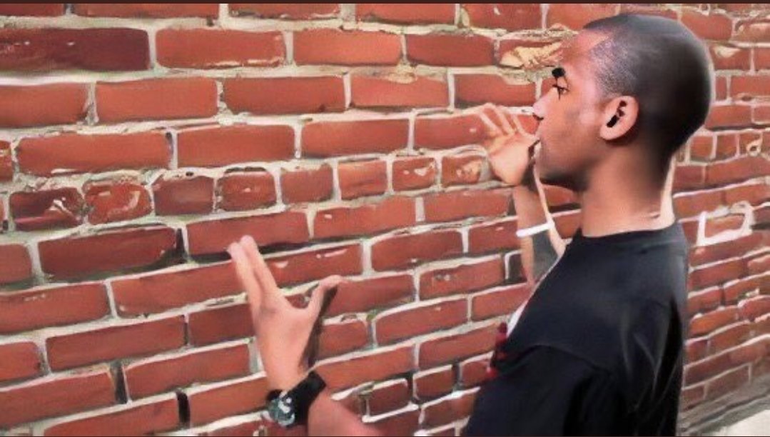 Everyone trying to fix Instagram by switching between Data and WIFI for 20 Minutes 

#instagramdown