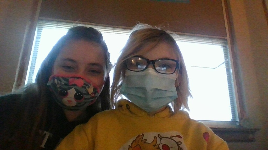WMSGlendive's tweet photo. WMS Selfie of the week!  CONGRATULATIONS to this group of 7th grade Science students for being selected for this selfie from their dissection lab this week.  It was a GREAT week at WMS!  GO DEMONS!!! 
#WMSDEMONS
#GPSPRIDE
#WMSSELFIEOFTHEWEEK https://t.co/YGZw2CSFGq