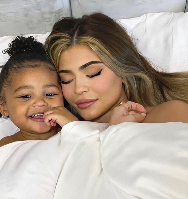 HIGH6ST's tweet photo. Kylie x Stormi https://t.co/mmasjzqusn