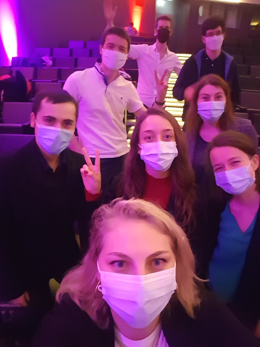 Voila ! Presque 180 minutes plus tard.. c'est fini ! #MT180

C'était génial ! Toutes les présentations étaient ouf, bravo à tout.e.s ! 👏👏👏👏

Le replay est dispo ici youtu.be/xO26OzblscE 😉