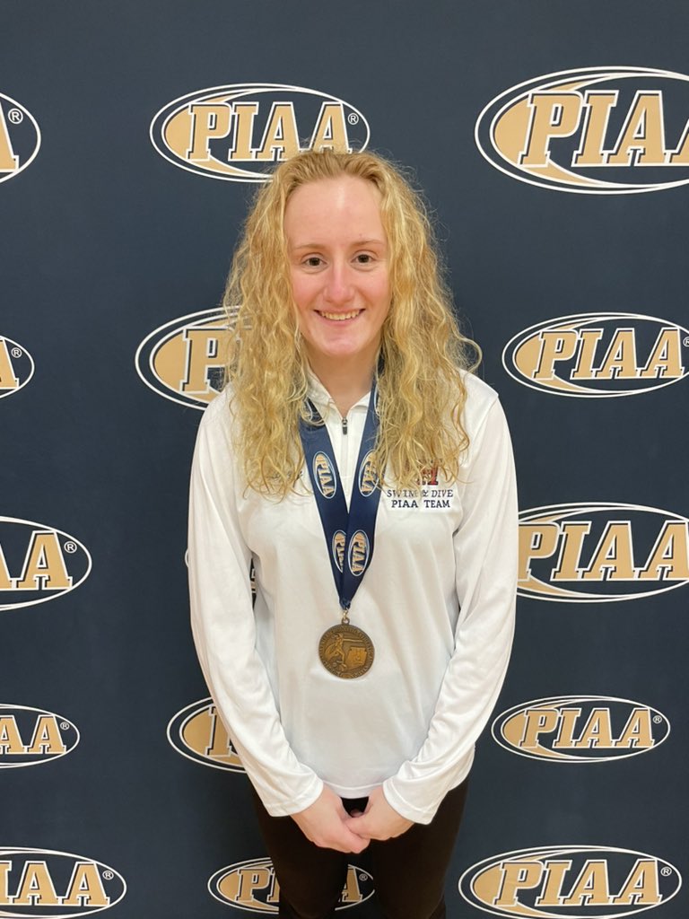 LH_Swim's tweet photo. Congratulations to Lizzy for placing 7th overall in 100 back!! 💙 https://t.co/0qp3xrGN7x