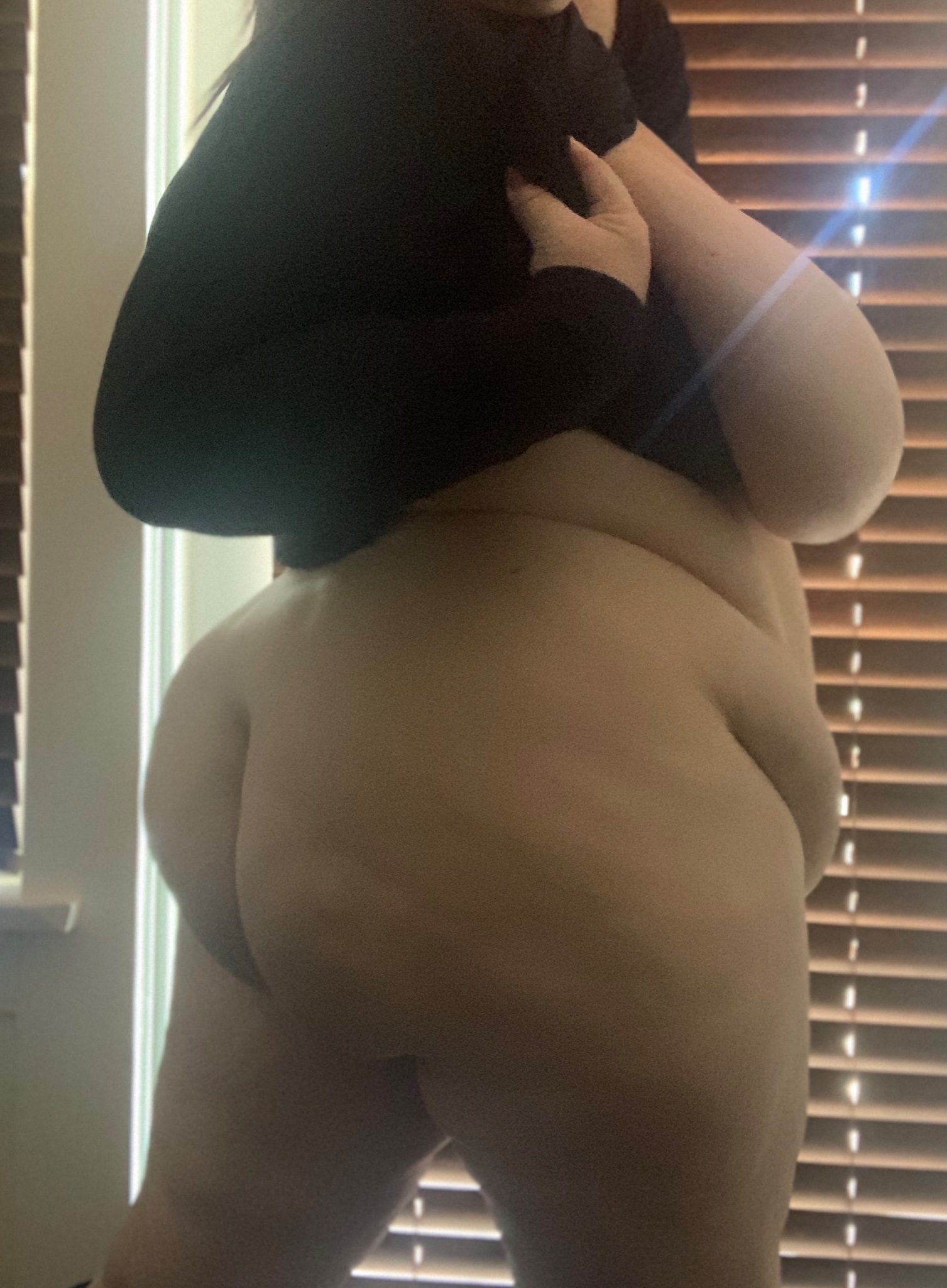 TW Pornstars - 1 pic. Ladylynnxxx. Twitter. When the boss is away, the slut  will play! Check out my. 6:42 PM - 19 Mar 2021