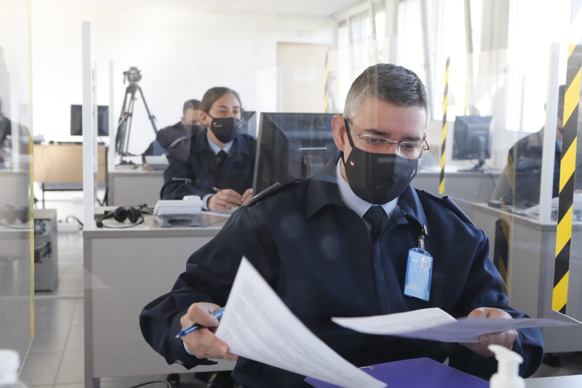 Defensagob's tweet image. Gracias al trabajo de todos los rastreadores, especialmente el de los militares, por ser un ejemplo de entrega y contribuir a salvar vidas, fundamentalmente entre las personas mayores y las más vulnerables. Las Fuerzas Armadas siempre tienen como prioridad a este colectivo.