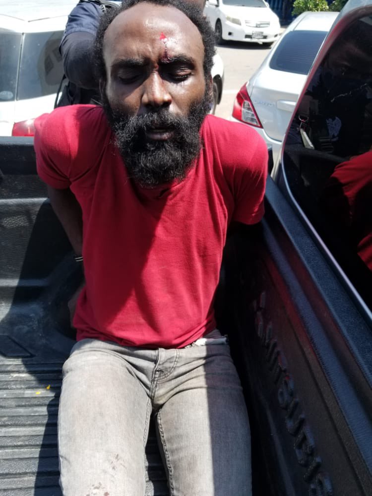 JamaicaConstab's tweet photo. Update: Ricardo Richards otherwise called ‘Kaka’, the man who disarmed and shot a policeman at the National Chest Hospital on Friday March 12, before escaping, has been captured. He was caught at a Guest House in St. Andrew. 

More details soon. https://t.co/LaQZEcZ1qi