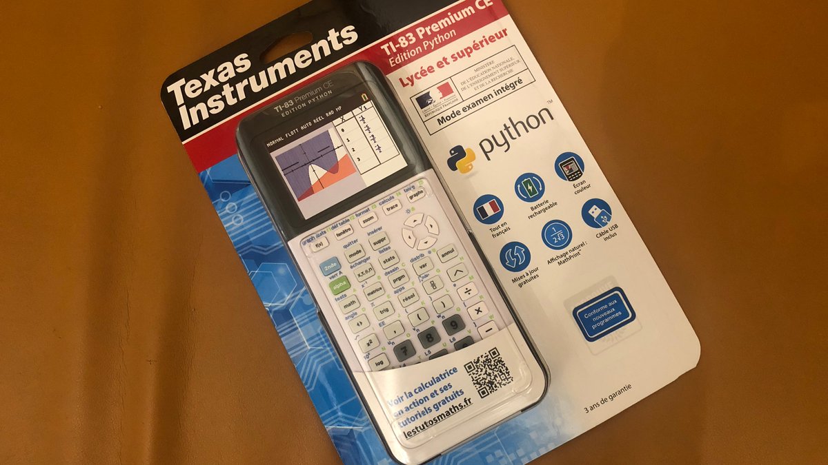 KariLawler's tweet image. Look at my new fancy-schmancy #python, yes PYTHON enabled calculator! And, yes again, to those eagle-eyed observers, it is a French (which I luckily can read) version, as it was half the price of the nearest spec-wise English one!🤓