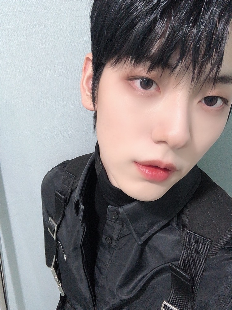 Agoshuening8's tweet photo. #Soobinie https://t.co/TRhXC6KvLB