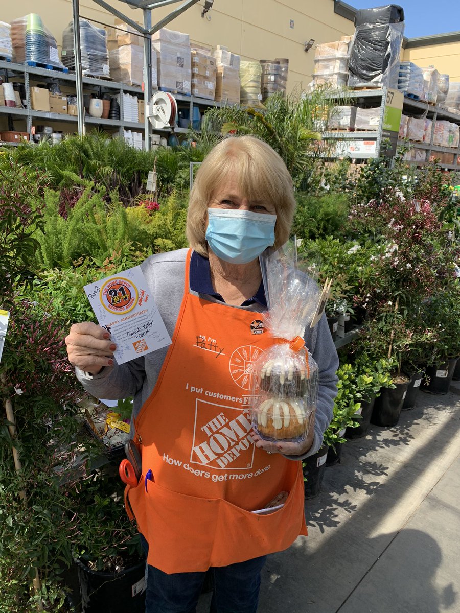 Patty had been bleeding orange for 21 years!!!! Congrats on your HD anniversary!!!! <a href="/kari_hd/">Kari</a> <a href="/JustinFieldsHD/">JustinFieldsHD</a> <a href="/sophialuna_HD/">Sophia Luna</a> <a href="/ShayePerezTHD/">THD Shaye Perez</a>
