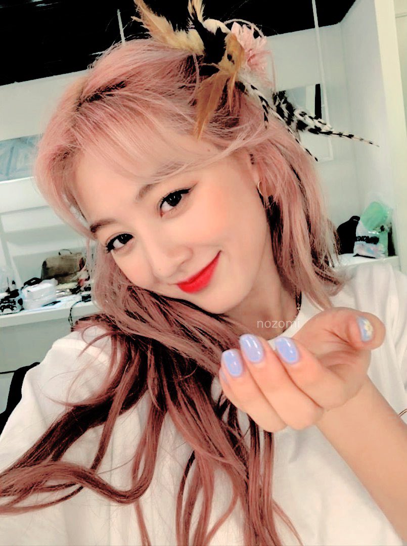xfjihyo's tweet photo. ⠀⎗ 𝓷ozo - m¡ 𓋲 🦋 𝗽𝗹𝗮𝘆 ︵ lıst ˒
Por otro lado tenemos al gran #TeamWakeMeUp, canción enérgica lista para ser bailada y cantada. Nos gusta principalmente por el brillo que genera tan solo al escucharla. 🥰 https://t.co/nflmaLkJ1N