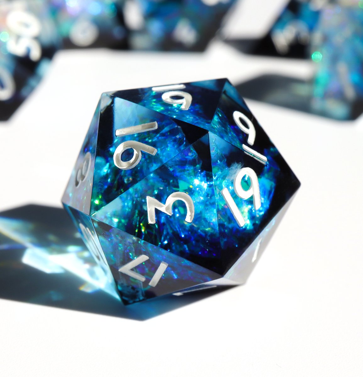 It was finally sunny today so I could take these sunlight shots of Stardust Geode! 💫 Available now on the website! #dnd #ttrpg #dice
