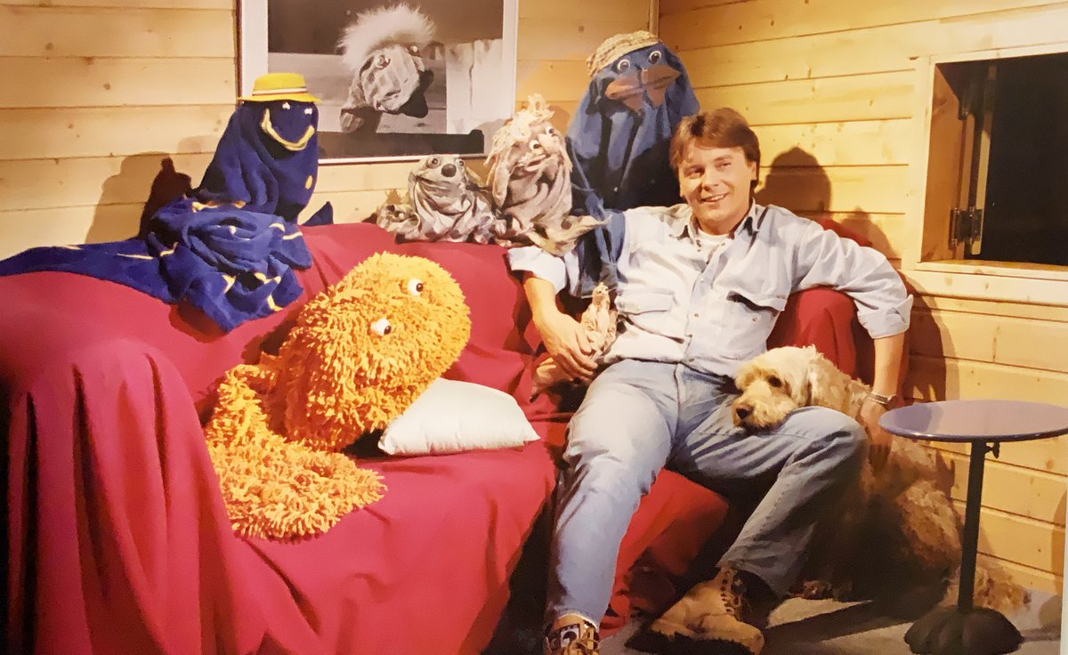 Weil wir die Tage etwas in Erinnerungen schwelgten: eine der erfolgreichsten Videoserien (als KAUF VHS!!) war diese <a href="/3sat/">3sat</a> Produktion die ich mit tollen Menschen entwickeln und umsetzen durfte: Computer für Kids <a href="/DigiSaurier/">Digi Saurier</a> #ithistory