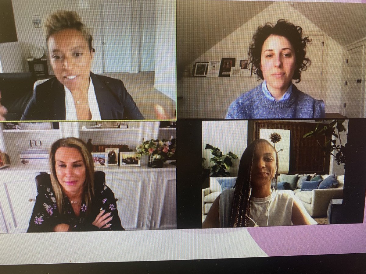 sabrinaonmove's tweet photo. “Follow your heart” the main theme of this session led by moderator Veronica Carrera @LinkedIn with great panel speakers @ShelleyZalis @LaurenMaillian #TransformHer21 https://t.co/cW9xDgfyQ0