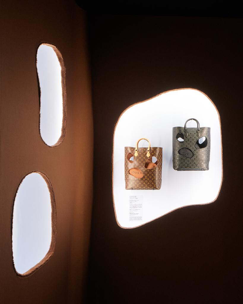 LouisVuitton's tweet photo. Exploring LOUIS VUITTON &amp;. The new exhibition in Tokyo traces #LouisVuitton’s pioneering history of artistic collaborations through ten immersive spaces. Find out more at https://t.co/0yFycg7f5W
#LouisVuittonAnd https://t.co/6NOkBWxPNt