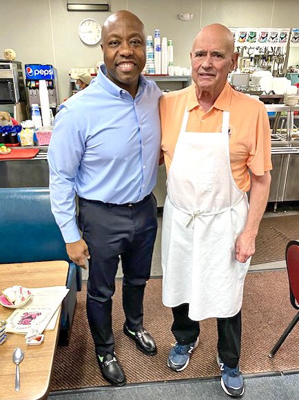 SenatorTimScott's tweet photo. I’m glad I was able to visit Tommy’s Ham House one more time before it closes.
 
Tommy has served generations of South Carolinians, tourists, &amp; political candidates southern cuisine &amp; top-notch hospitality. His service &amp; food will be missed!
 
I pray Tommy has a great retirement! https://t.co/HP21HGgLP2