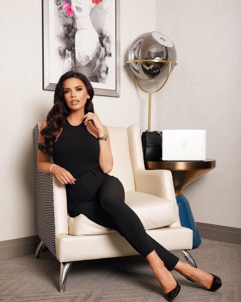 Thais Vieira Photography’s pics and videos