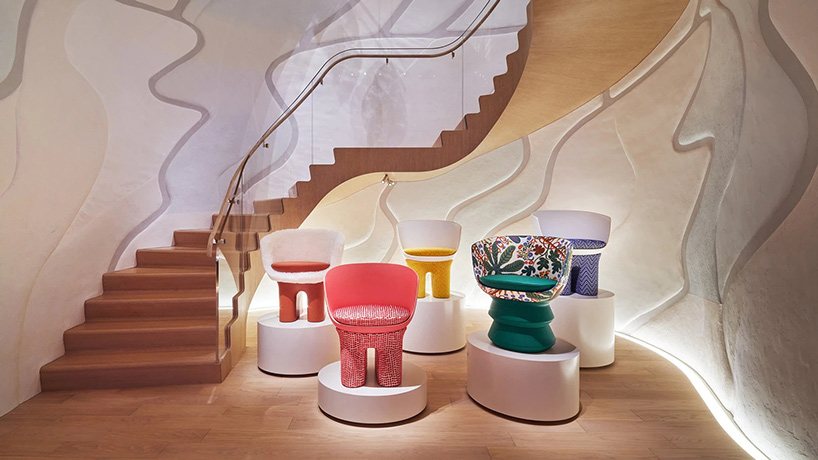 designboom's tweet photo. louis vuitton reopens its ginza namiki store with design by jun aoki and peter marino https://t.co/kxAIVP55fg https://t.co/OY3WWAawCb