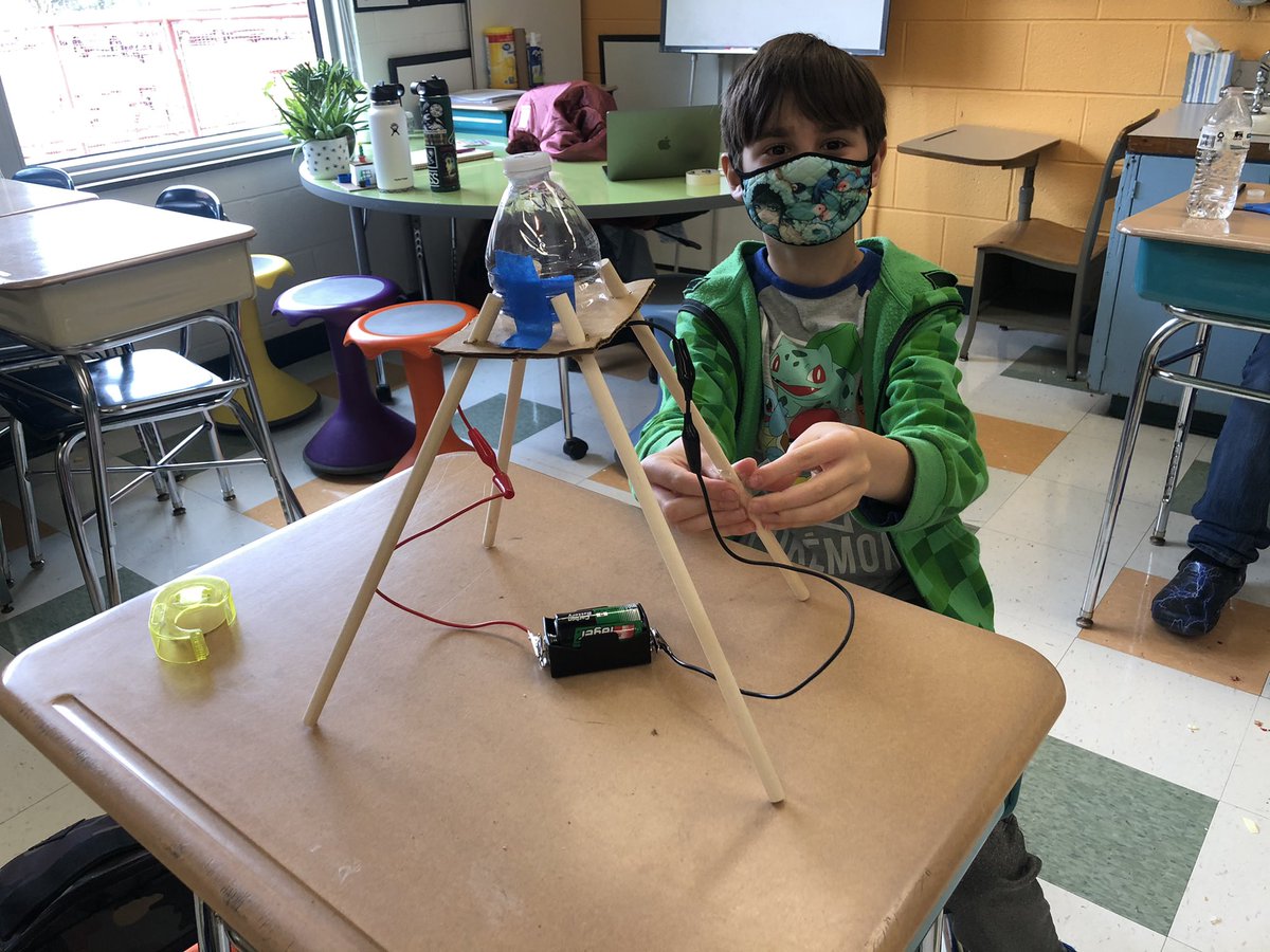 leen_maddy's tweet photo. #EngineerWeek @BrentwoodMESE 
4th Grade Lighthouse week! Ask, Imagine, Plan, Create, and Improve!! https://t.co/NDZeMF0ih8