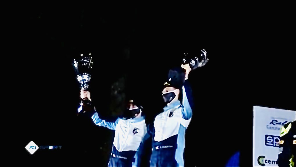 AlbertFappo's tweet photo. Prima gara del @CIRally e primo podio per il nostro #EquipaggioBresciano P2🥈 Adesso tutti a Sanremo 💥 https://t.co/muFkHXPcQl