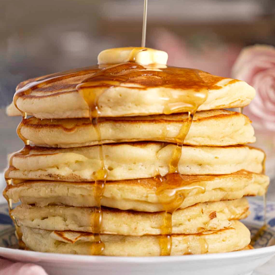 Burton_Chamber's tweet image. Visit Burton this weekend! Throughout the weekend breakfast or brunch will be served at The American Legion, Century Village, Quintealia’s Tea Parlor, JC’s Restaurant, Fat Daddy’s and Horizons Christian Assembly. Come enjoy Pancake Town USA!! burtonchamberofcommerce.org