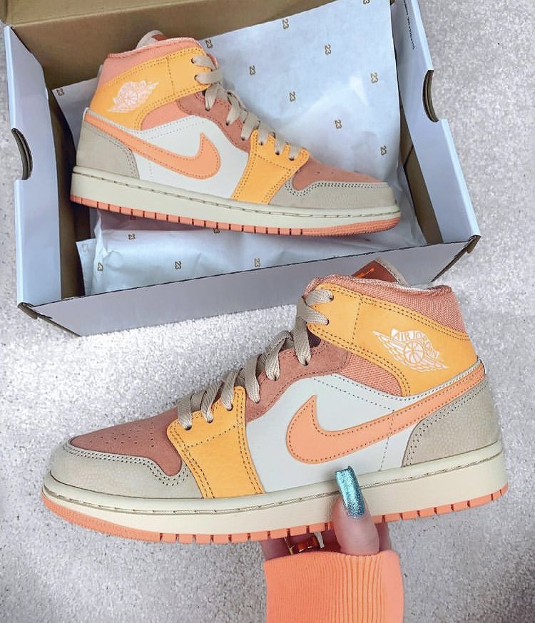 Real Sneakers 👟 on X: Jordan 1 Mid Apricot Orange  https://t.co/Mo7aksbmf5 / X