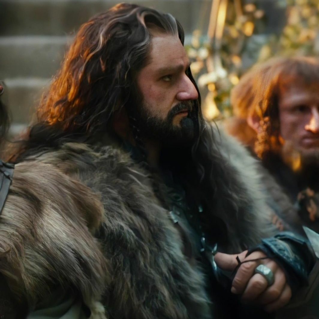 Daily Thorin
#thorinoakenshield #dailythorin #thehobbit #richardarmitage #thorin #unexpectedjourney