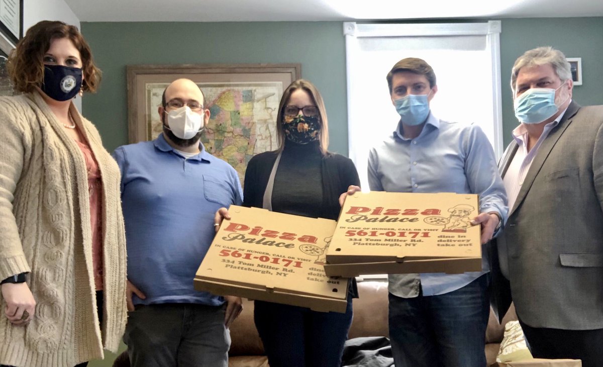 What a nice surprise! Thanks to the @uwadk for thinking of me and my staff as part of the #fridaypayitforward Community Business Support Program. We thoroughly enjoyed the tasty pizza from Pizza Palace and we are excited to pay it forward next week! #payitforward #Northcountry