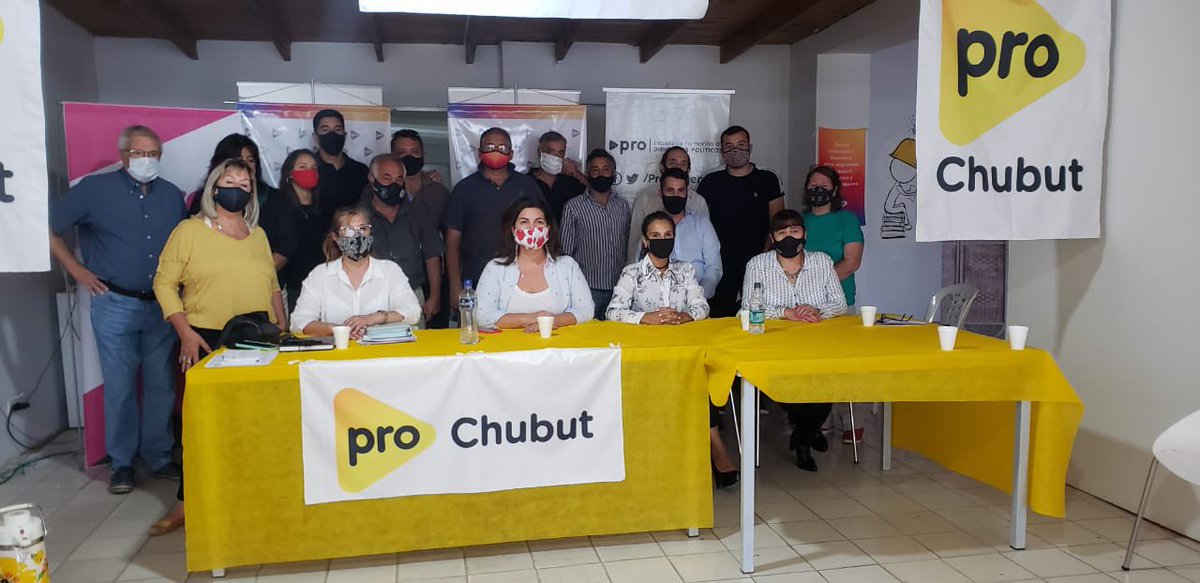 Nos reunimos para escuchar las experiencias de nuestras concejales a 15 meses de la gestión !!!👏🏻👏🏻👏🏻Felicitaciones @mujerespro_ch !!! <a href="/Pro_Chubut/">ＰＲＯ ＣＨＵＢＵＴ</a>  <a href="/proargentina/">PRO</a>