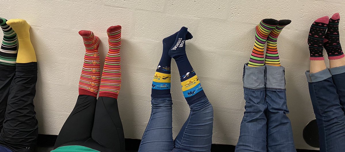 Valley Elementary is ROCKIN OUR SOCKS! #WDSDatFCPS #LotsOfSocks