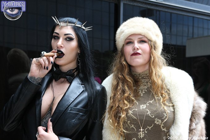 Mist Maze Online’s pics and videos