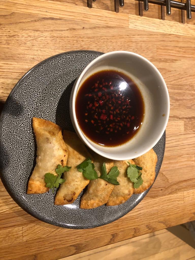 Rustyballs7's tweet image. Homemade pork and prawn crispy dumplings