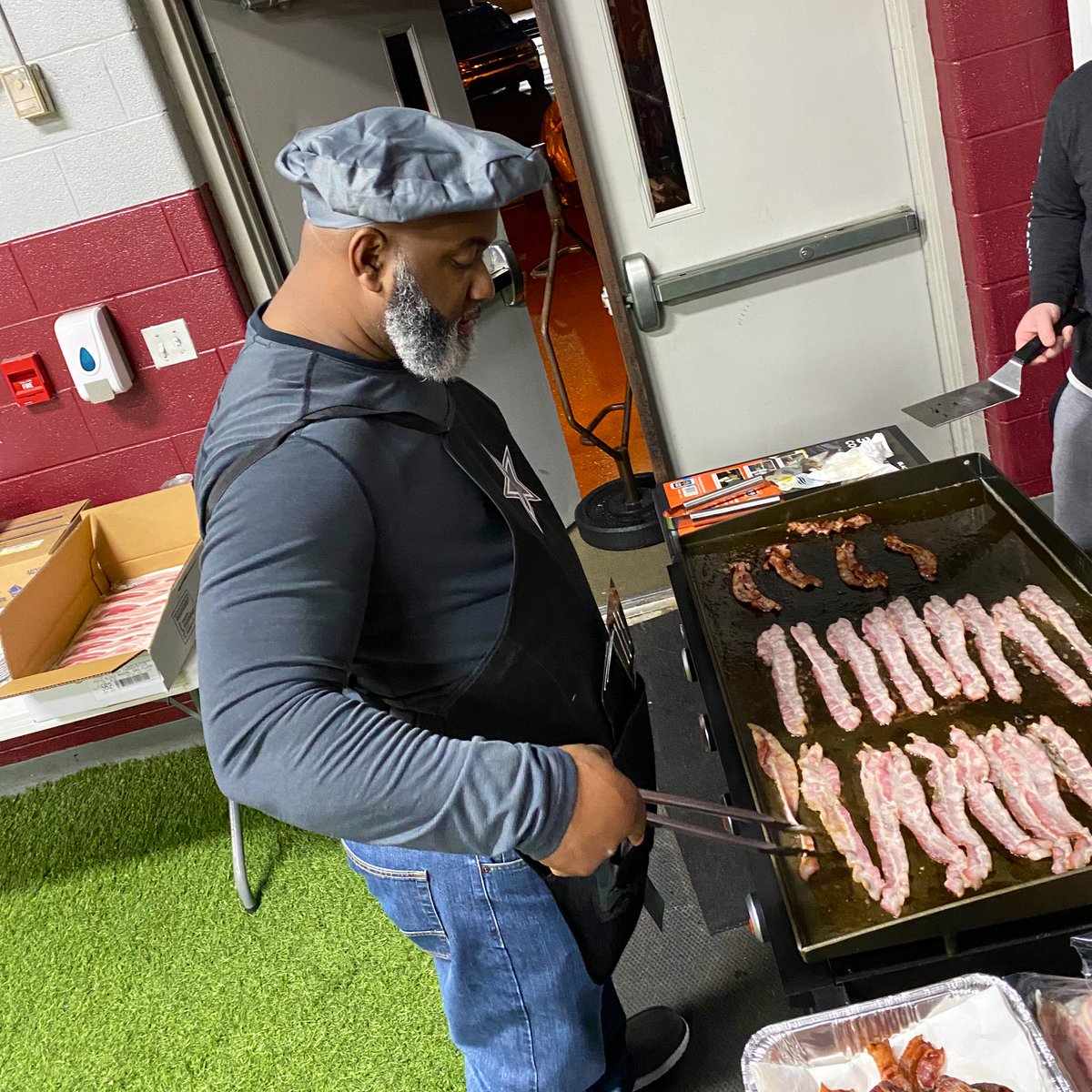 3 loaves of bread 🍞
4 lbs of bacon 🥓
8 lbs of hashbrowns 🥔
90 eggs 🥚
The morning crew has been busting it! 🏋🏽 What shows appreciation for hard work more than a hot breakfast? 🍳🥛

BTW, it’s no longer Coach Randolph, it is now Chef Randolph. 
#6AMworkouts #CHSbulldogs🏈🐶🔥