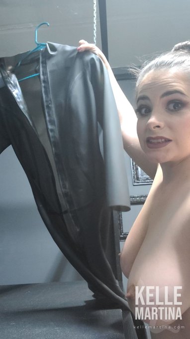 Before // After  #latex #latexcatusit #rubber #gummie https://t.co/o51D6nvzNX<a href="/tag/latex"class="tags">#latex</a><a href="/tag/latexcatusit"class="tags">#latexcatusit</a><a href="/tag/rubber"class="tags">#rubber</a><a href="/tag/gummie"class="tags"><span>#gummie</span></a>