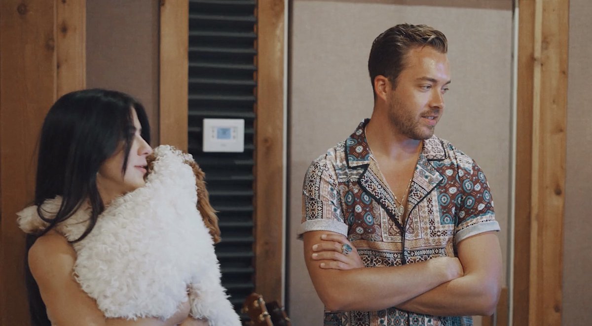 musicbyalexhall's tweet image. Dolly (the fuzzy one) was a huge contributor to the Six Strings EP. @KassiAshton was a big help too. #sixstrings #countrymusic