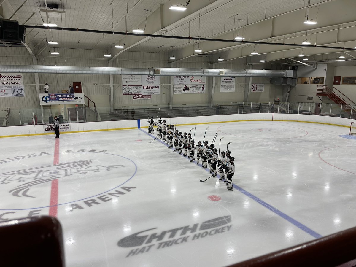 Game #1 of Regions underway #letsgo #huskies #drive2state #mnhockey