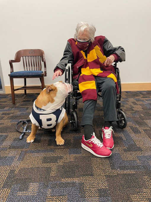 Sister Jean, the team chaplain for Loyola-Chicago, became a celebrity during their Final Four run in 2018.

Today, at 101-years-old, she makes her return to the NCAA tournament.

(📸: <a href="/RamblersMBB/">Loyola Men's Basketball</a>)