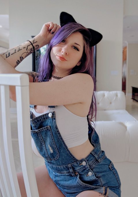 range but make it hair colours ✨🌈 https://t.co/dezrwNFaIH