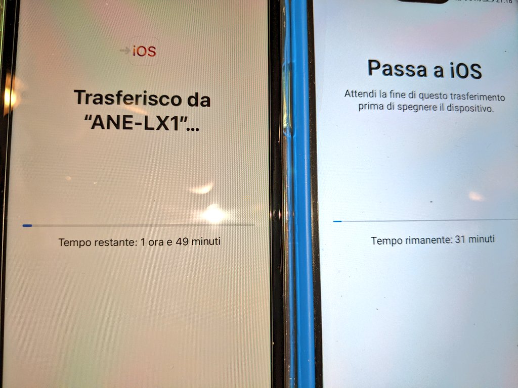 marcocantu's tweet image. Hard to agree on expected time, but this is the same app in sync on two phones (not my phone, I&apos;m staying on Android)