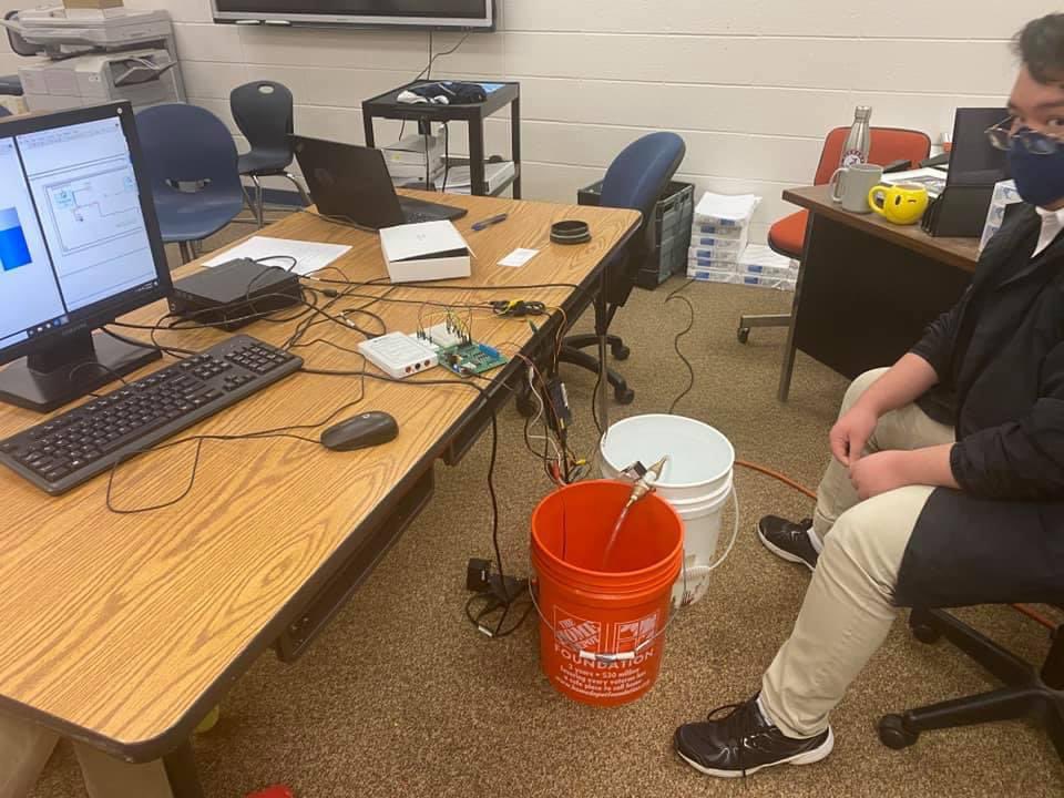 BakerAcademies's tweet image. Students in our Electronics and Control Systems course are developing automated technologies to maintain proper feed water levels in a boiler for a coal fueled power plant. 
@MobilePublicSch @Careertechmob 
#EngineeringAcademy #LearningLeading