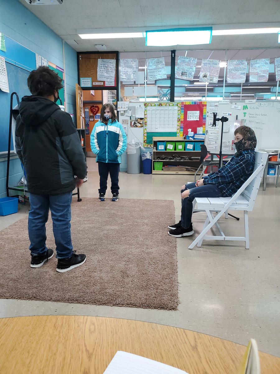 flourishIN4th's tweet photo. Round 2! The students prepared to debate either the Loyalist and Patriot side. The best part was a student suggested that each side prepare together, rather than individually, so they could prepare counterarguments! We even had students being debate coaches! #futureleaders https://t.co/Bfbte7RtqT