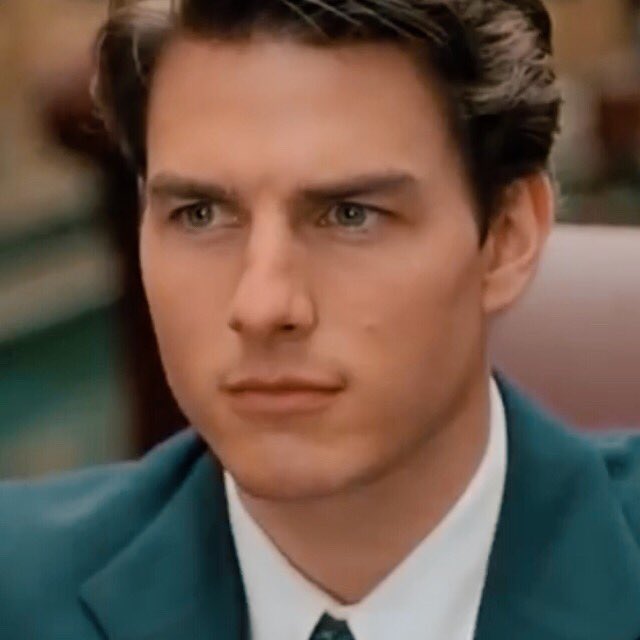 I love this picture of Tom cruise so CUTE!!!!!