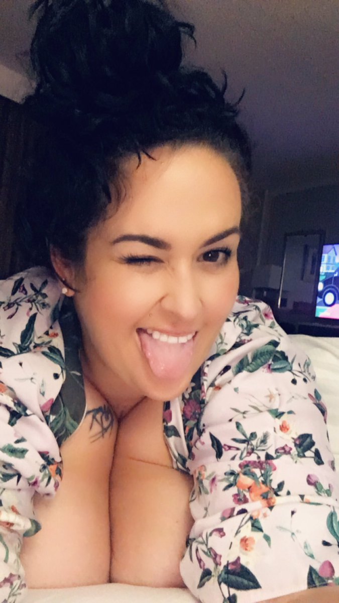 lovethejuggs's tweet image. Special shout out to the Team Bing on this Friday. Please follow these lovelies and check them out on onlyfans ❤️

@BingTours: onlyfans.com/bingtours
@MaBing71112474: onlyfans.com/ma_bing
@JoFawnBing: onlyfans.com/jofawn

Three gorgeous ladies and top, top work x