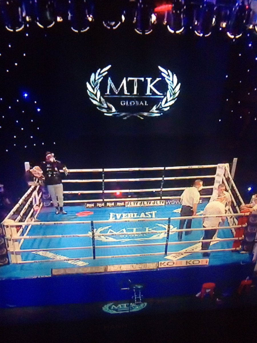 Good boxing card on now by @MTKGlobal live on @IFLTV YouTube channel
