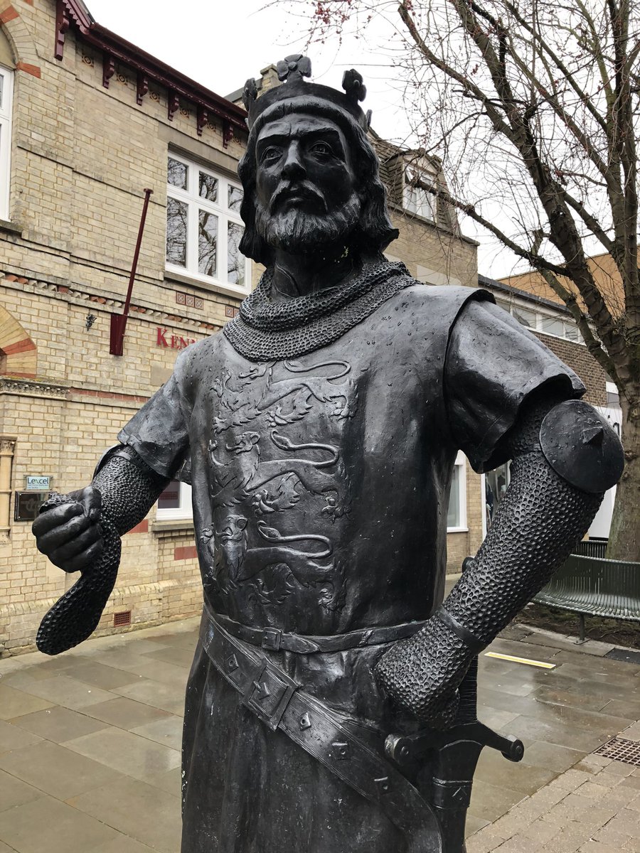 Had to visit a site in King’s Lynn yesterday - saw this bad boy and thought I should share with <a href="/Longshanks1307/">Marc Morris</a>
