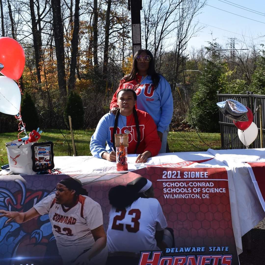2021 Lady Hornet Signees make the All State Team! Congratulations!

1st Team All State:
Ja'Nylah Whittlesey <a href="/nywhittlesey/">Ja”Ny”lah Whittlesey</a>

3rd Team All State:
Jada McCullough <a href="/Jadaxmccullough/">Jada</a>

firststatehoopsreport.com/njoku-johnston…