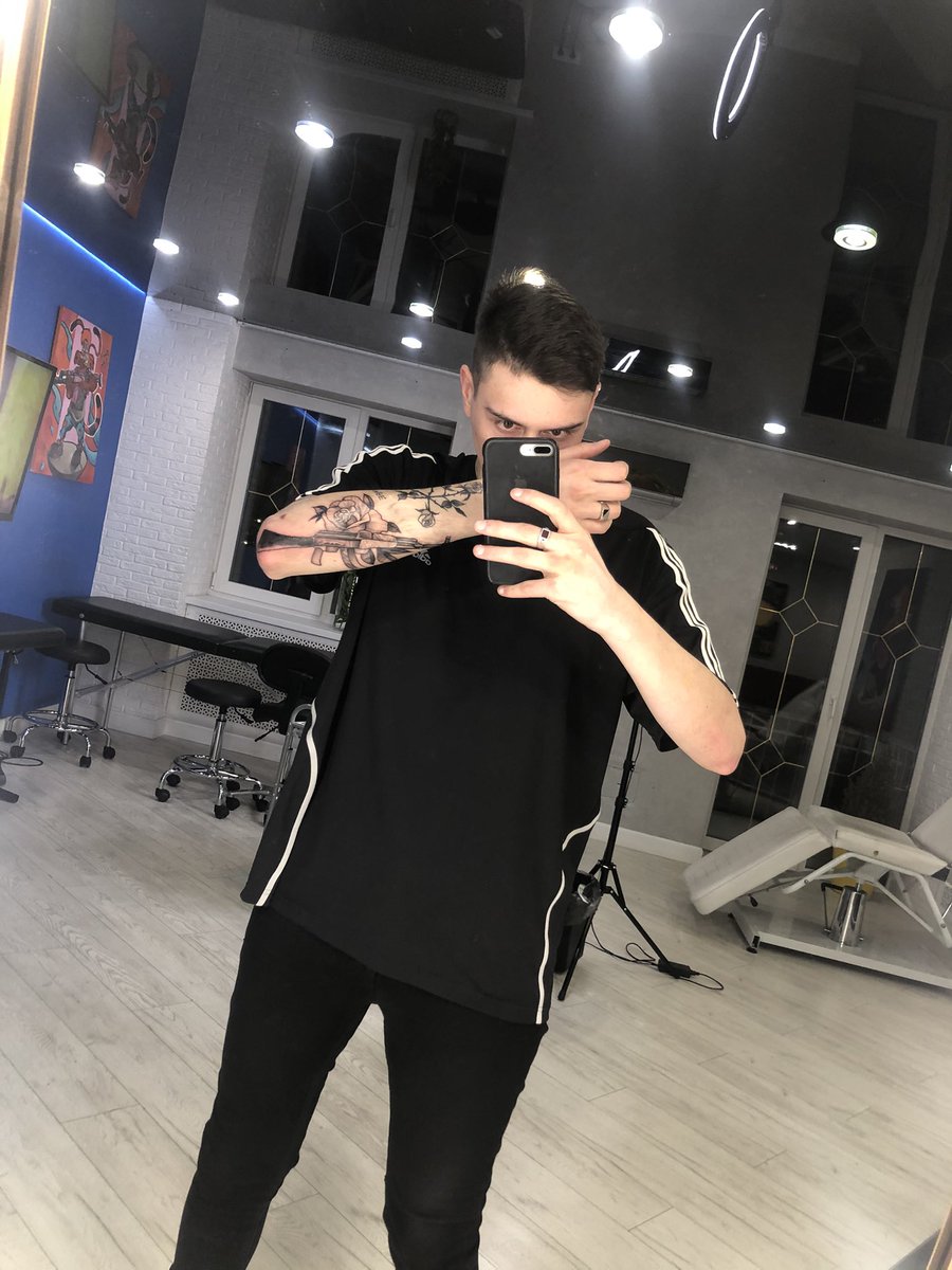 komarov440's tweet photo. Считай, домой приехал https://t.co/F8sUT8lpcc