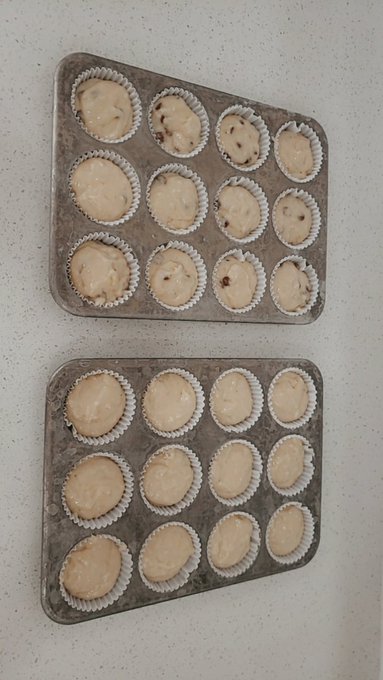 Do you prefer banana muffins WITH chocolate chips, or without? #baking #homeMade https://t.co/aIHbT4<a href="/tag/homemade"class="tags"><span>#homemade</span></a><a href="/tag/baking"class="tags"><span>#baking</span></a>